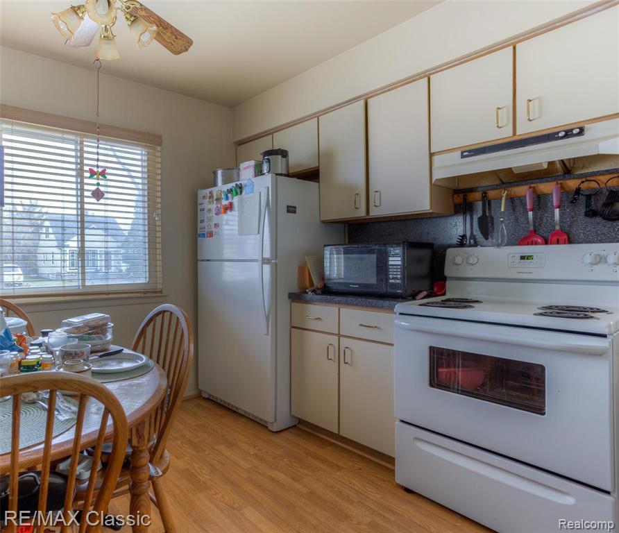 2829 Kenmore Road Berkley, MI 48072 - Photo 6 of 19 Gallery Image 6