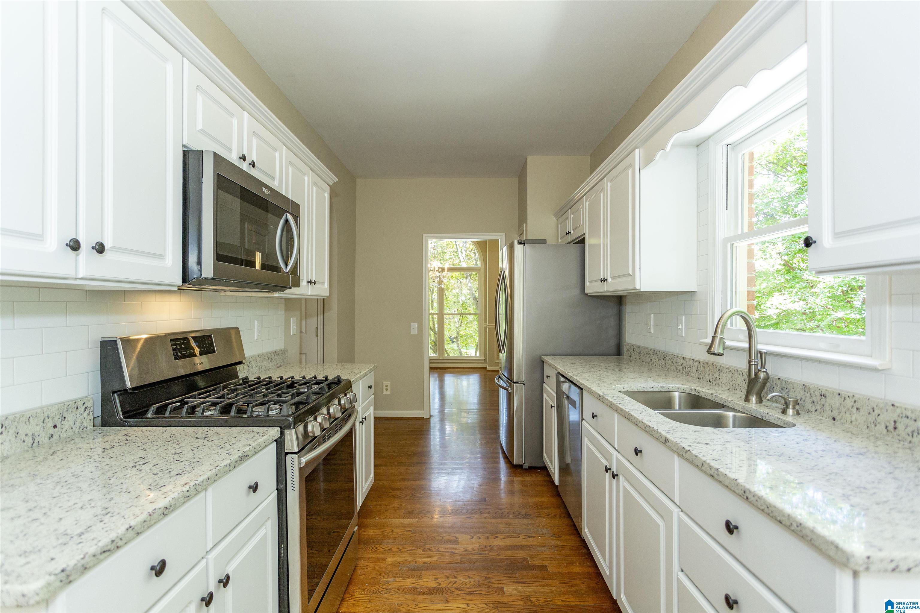 6521 Veda Circle Bessemer, AL 35022 - Photo 8 of 30