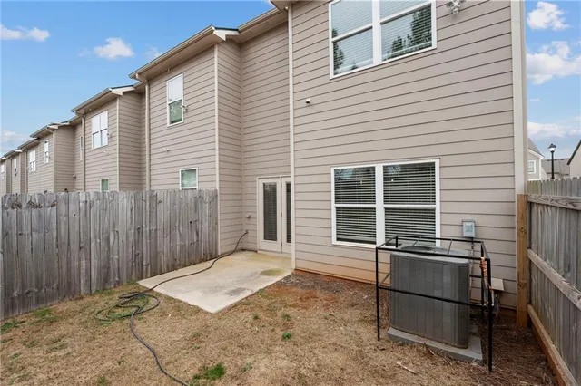 $279,900 | 5820 Calle Vista Drive, Lithonia, GA 30058