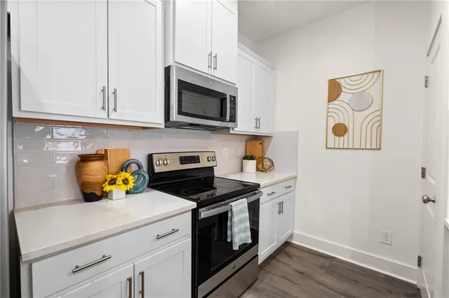 $279,900 | 5820 Calle Vista Drive, Lithonia, GA 30058