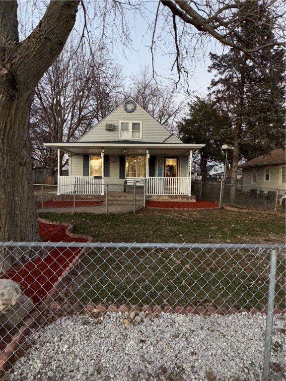2312 West Center Street Decatur, IL 62526 - Photo 3 of 23 Gallery Image 3