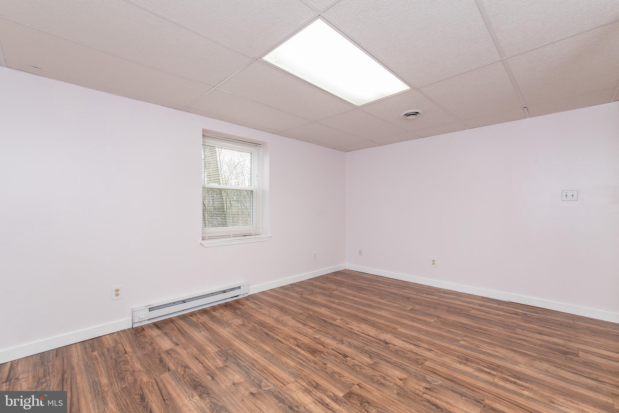 4330 Church Road Manchester, MD 21102 - Photo 24 of 38 In-law quarters living area