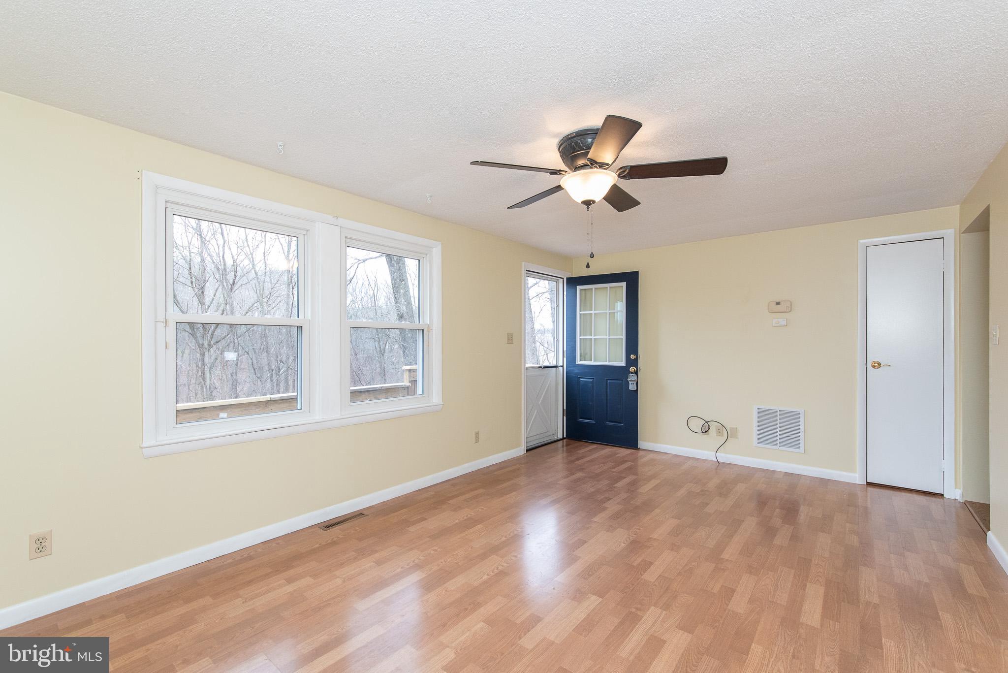 4330 Church Road Manchester, MD 21102 - Photo 6 of 38 Bright, main level living area