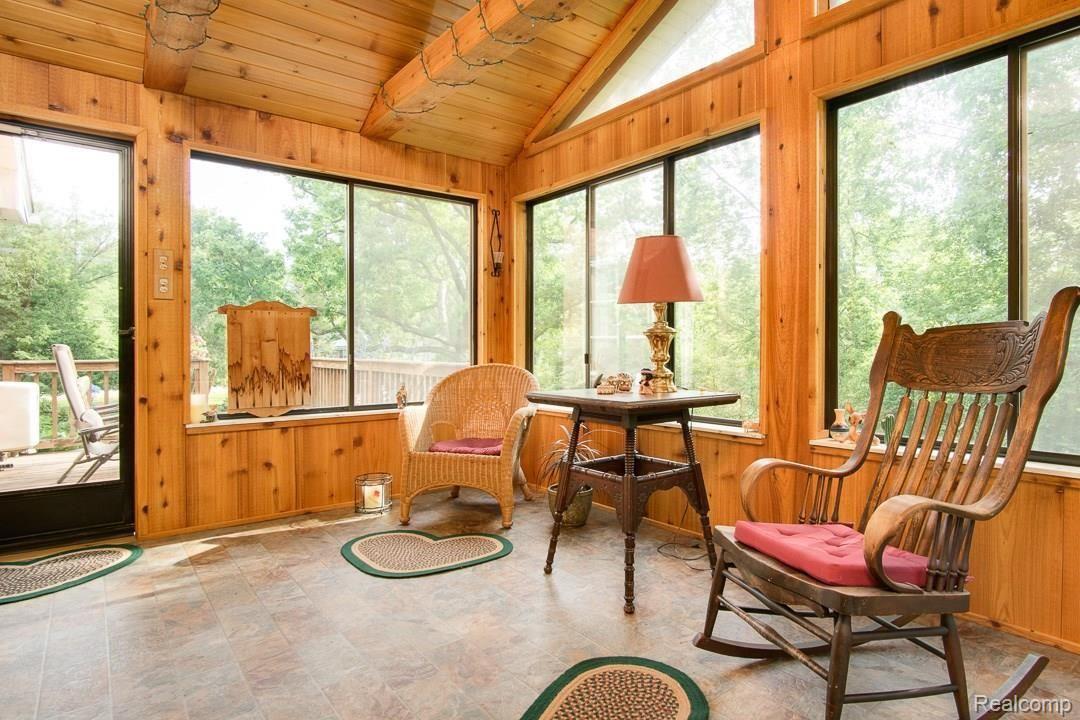 1669 West Gunn Road Rochester, MI 48306 - Photo 18 of 44 1669-Gunn-019.jpg