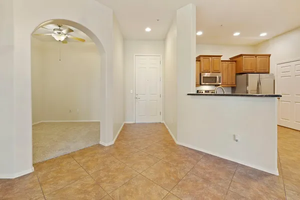 $1,595 | 14575 West Mountain View Boulevard, Unit 10308, Surprise, AZ 85374