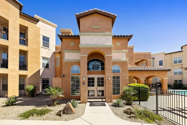 $1,595 | 14575 West Mountain View Boulevard, Unit 10308, Surprise, AZ 85374
