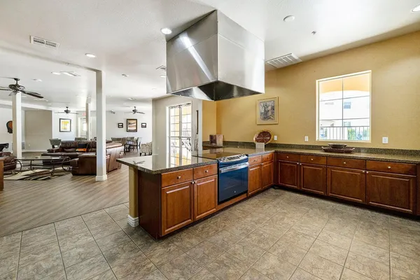 $1,595 | 14575 West Mountain View Boulevard, Unit 10308, Surprise, AZ 85374
