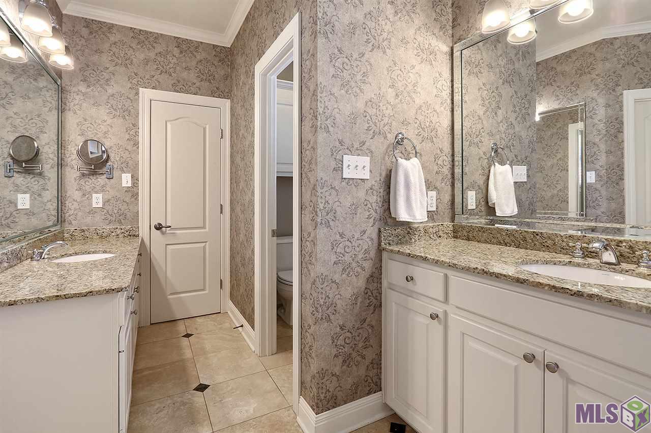 1638 St Albans Baton Rouge La Baton Rouge, LA 70810 - Photo 9 of 14 Master Bath