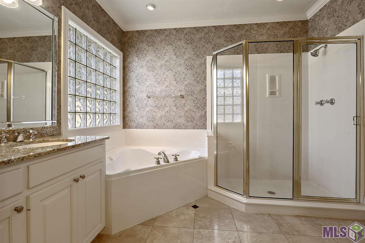 1638 St Albans Baton Rouge La Baton Rouge, LA 70810 - Photo 10 of 14 Master Bath