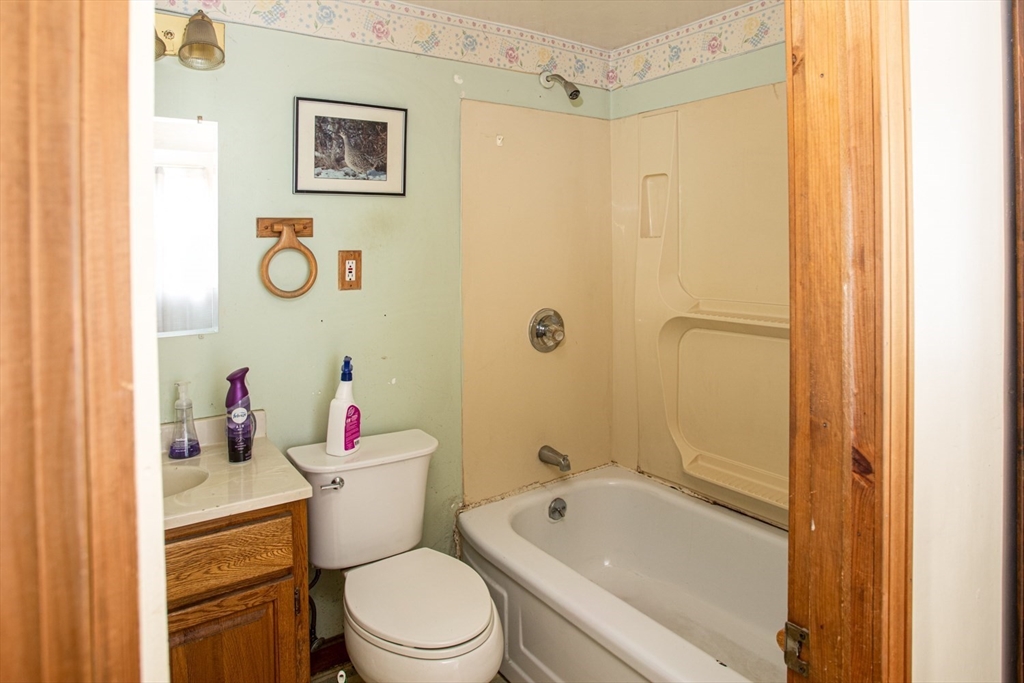 76 Foundry Street Easton, MA 02375 - Photo 11 of 17