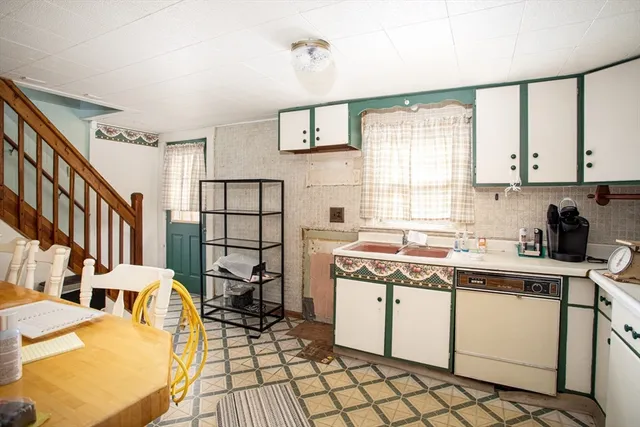 $449,000 | 76 Foundry Street, Easton, MA 02375