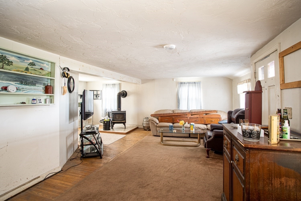 76 Foundry Street Easton, MA 02375 - Photo 8 of 17