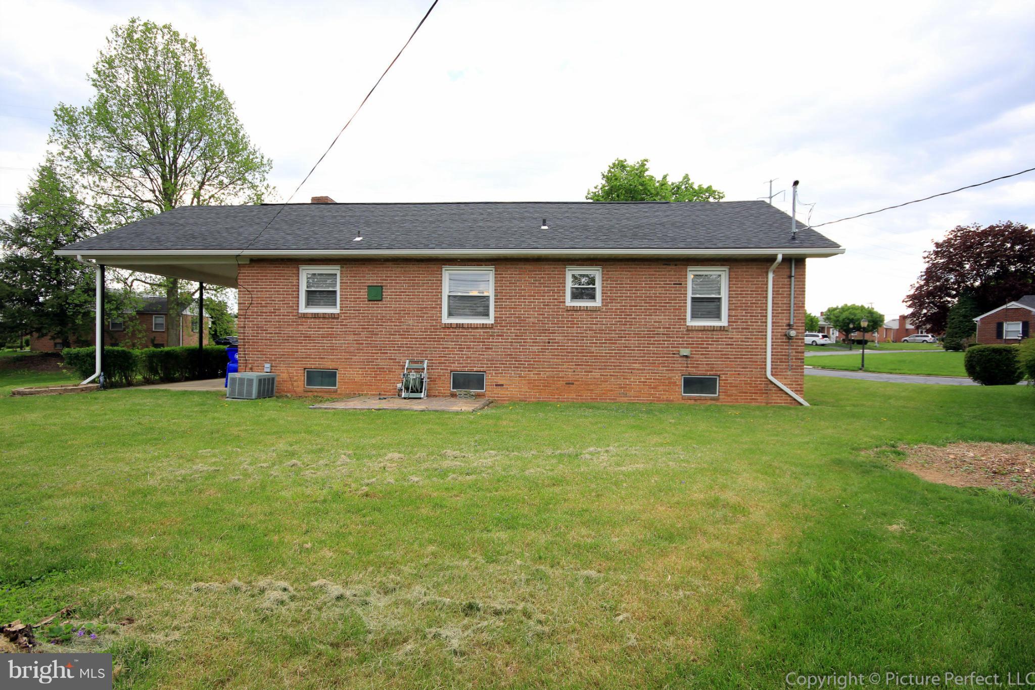 407 Delaware Road Frederick, MD 21701 - Photo 27 of 30 Exterior (Rear)