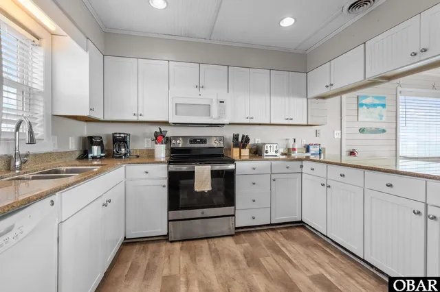 $782,500 | 54233 Shoresurf Lane, Frisco, NC 27920