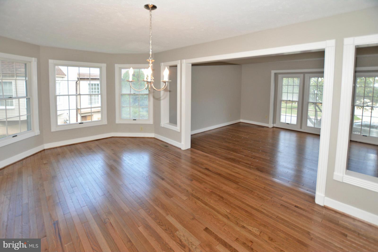 74 Rutherford Circle Sterling, VA 20165 - Photo 5 of 30 Dining Room