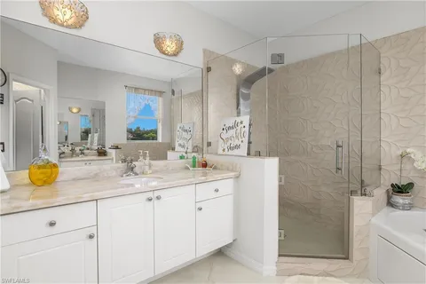 $549,900 | 10125 North Golden Elm Drive, Estero, FL 33928