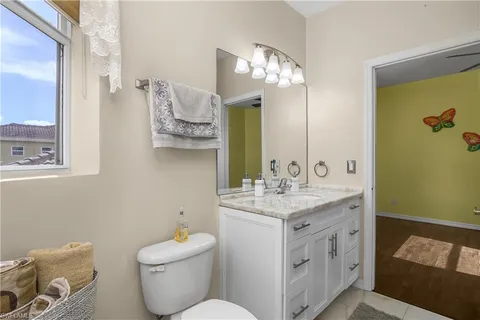 $549,900 | 10125 North Golden Elm Drive, Estero, FL 33928