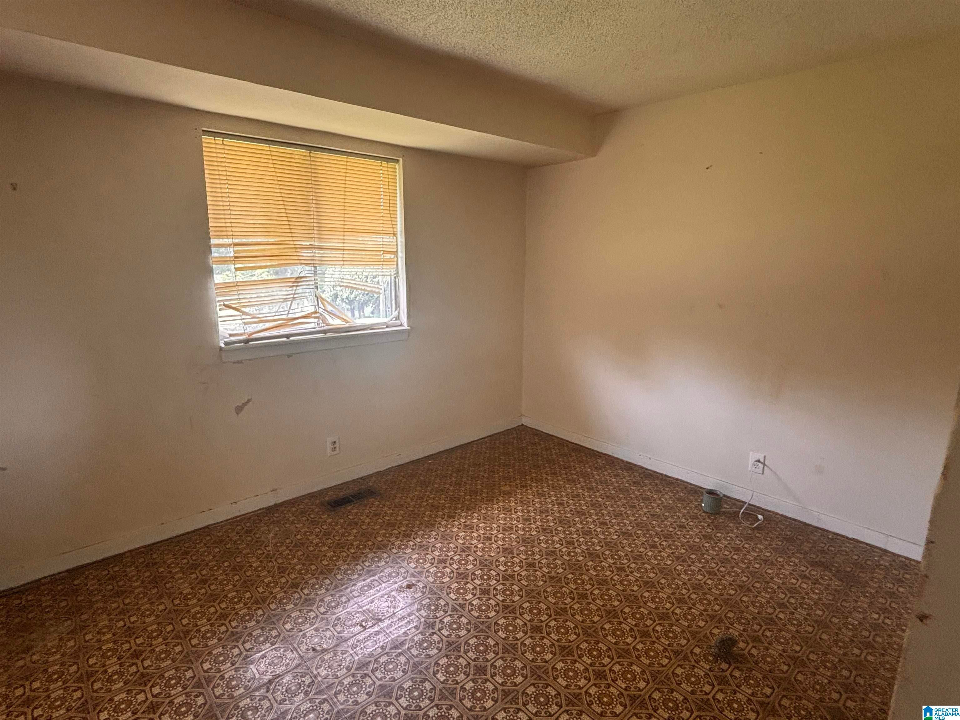 713 Spring Street Fultondale, AL 35068 - Photo 14 of 28 Gallery Image 14