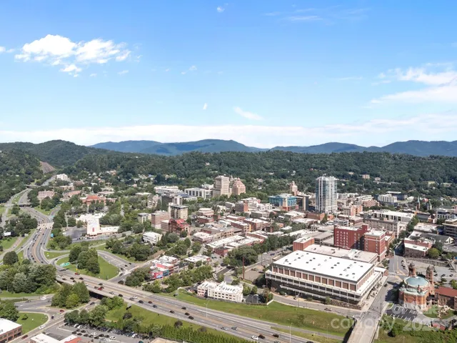 $200,000 | 37 Hiawassee Street, Unit W102, Asheville, NC 28801