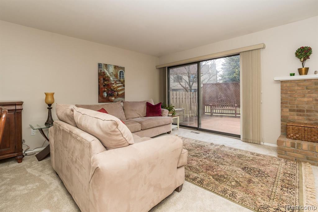 618 Byron Court Rochester Hills, MI 48307 - Photo 10 of 31