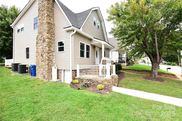 $449,900 | 223 North Main Street, Canton, NC 28716