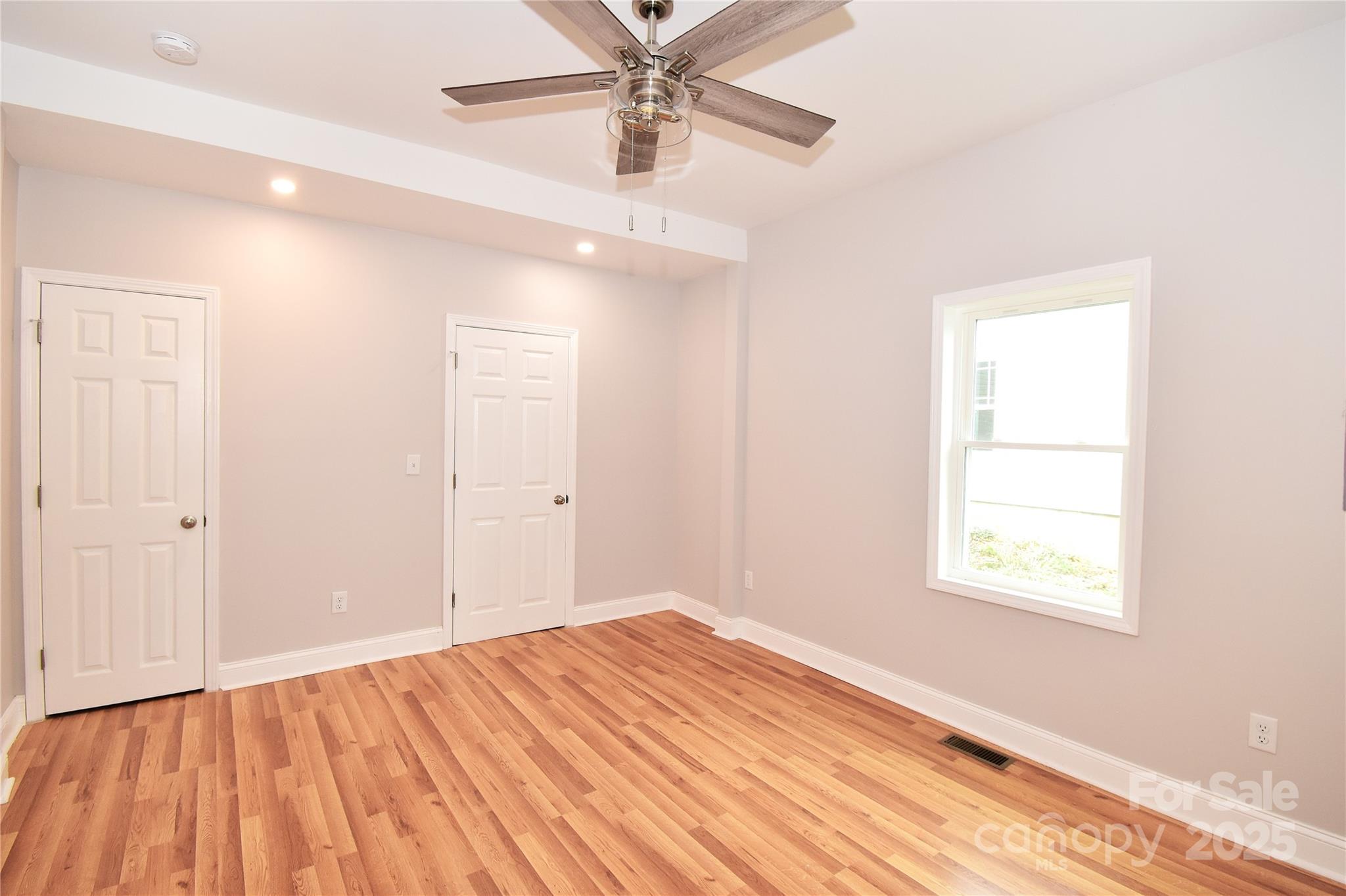 223 North Main Street Canton, NC 28716 - Photo 11 of 38