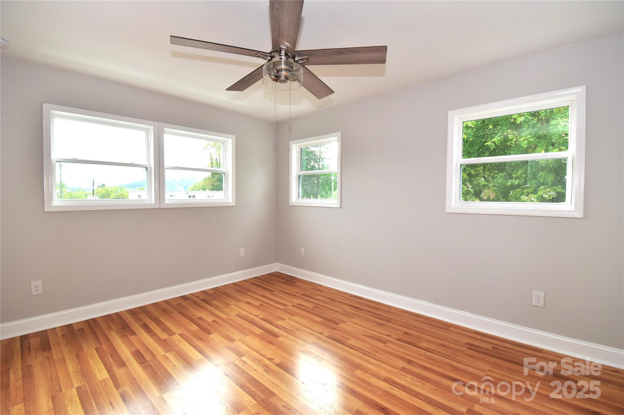 223 North Main Street Canton, NC 28716 - Photo 19 of 38