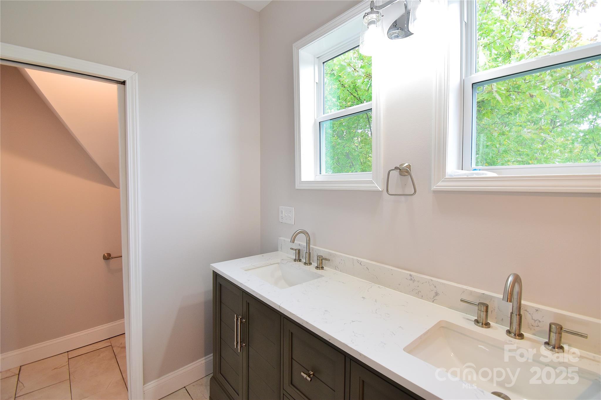 223 North Main Street Canton, NC 28716 - Photo 22 of 38