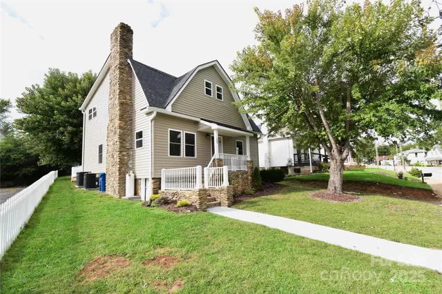 $459,900 | 223 North Main Street, Canton, NC 28716