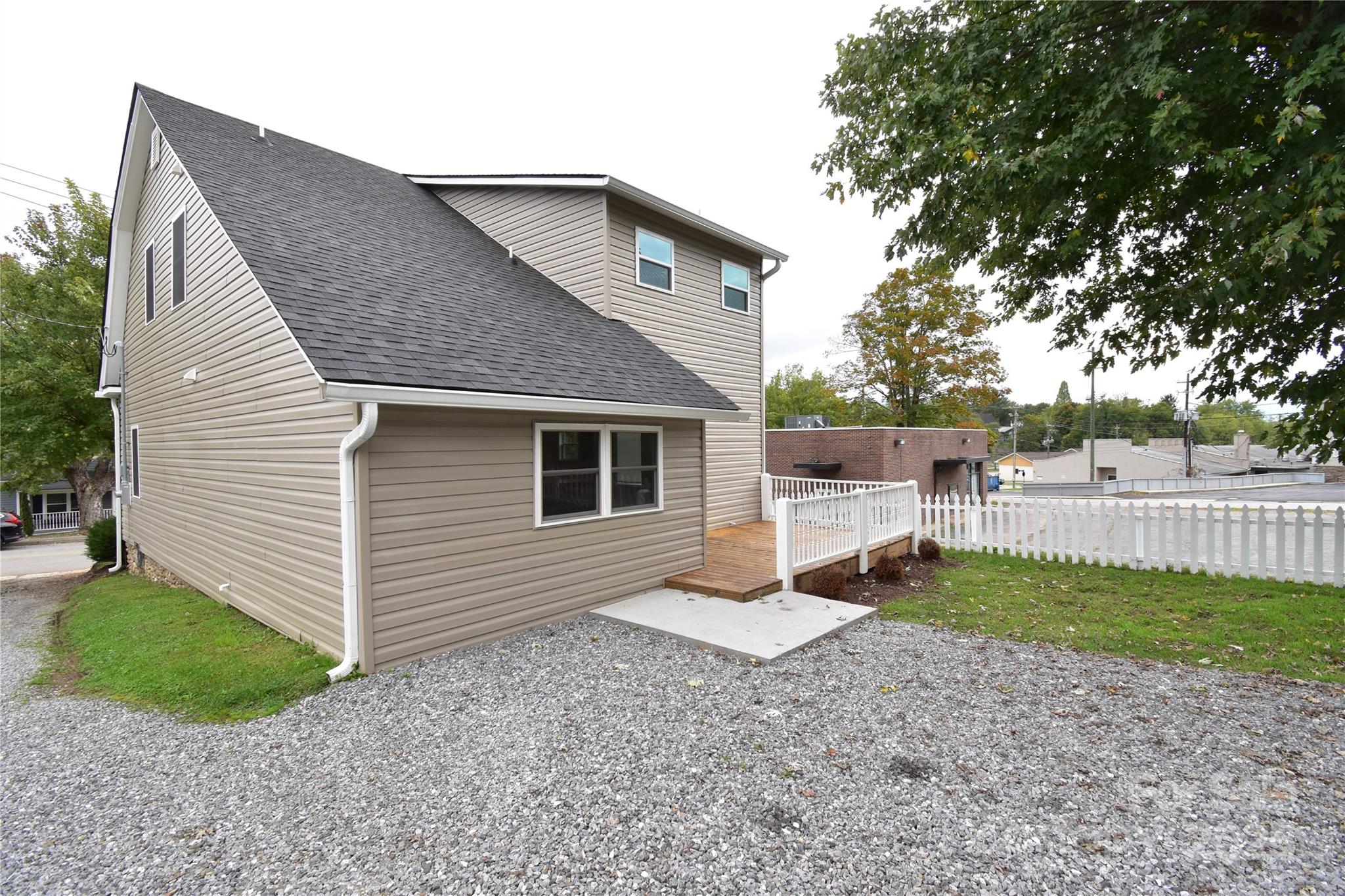 223 North Main Street Canton, NC 28716 - Photo 33 of 38