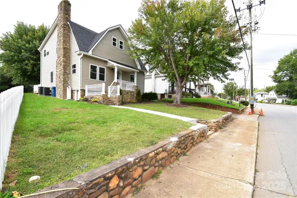 $449,900 | 223 North Main Street, Canton, NC 28716