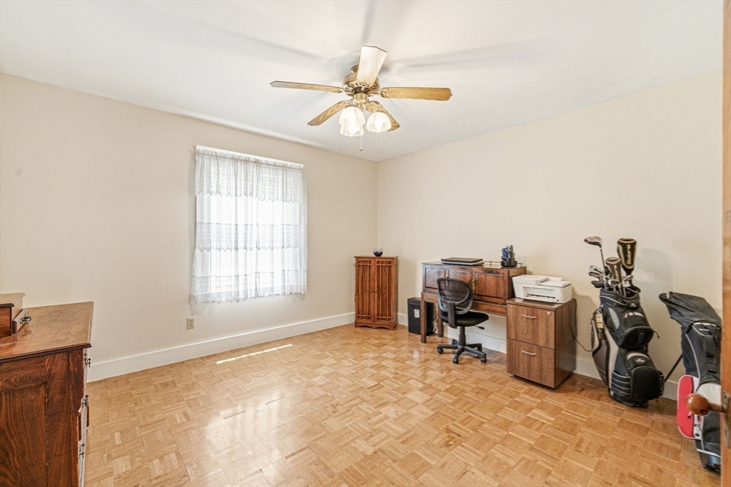83 Grand Street Reading, MA 01867 - Photo 21 of 42