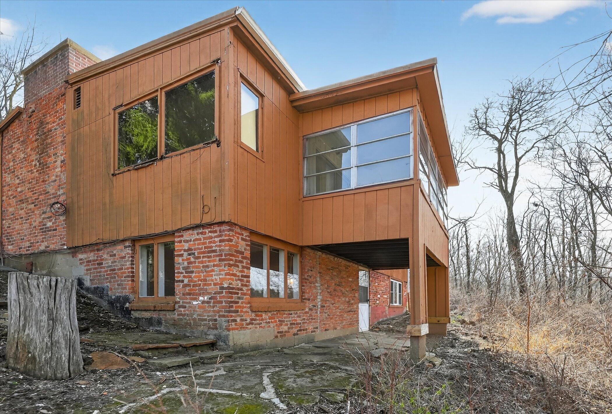 7091 Ann Arbor Road Jackson, MI 49201 - Photo 4 of 60 42-7091-Ann-Arbor-Rd-WindowStill - Copy