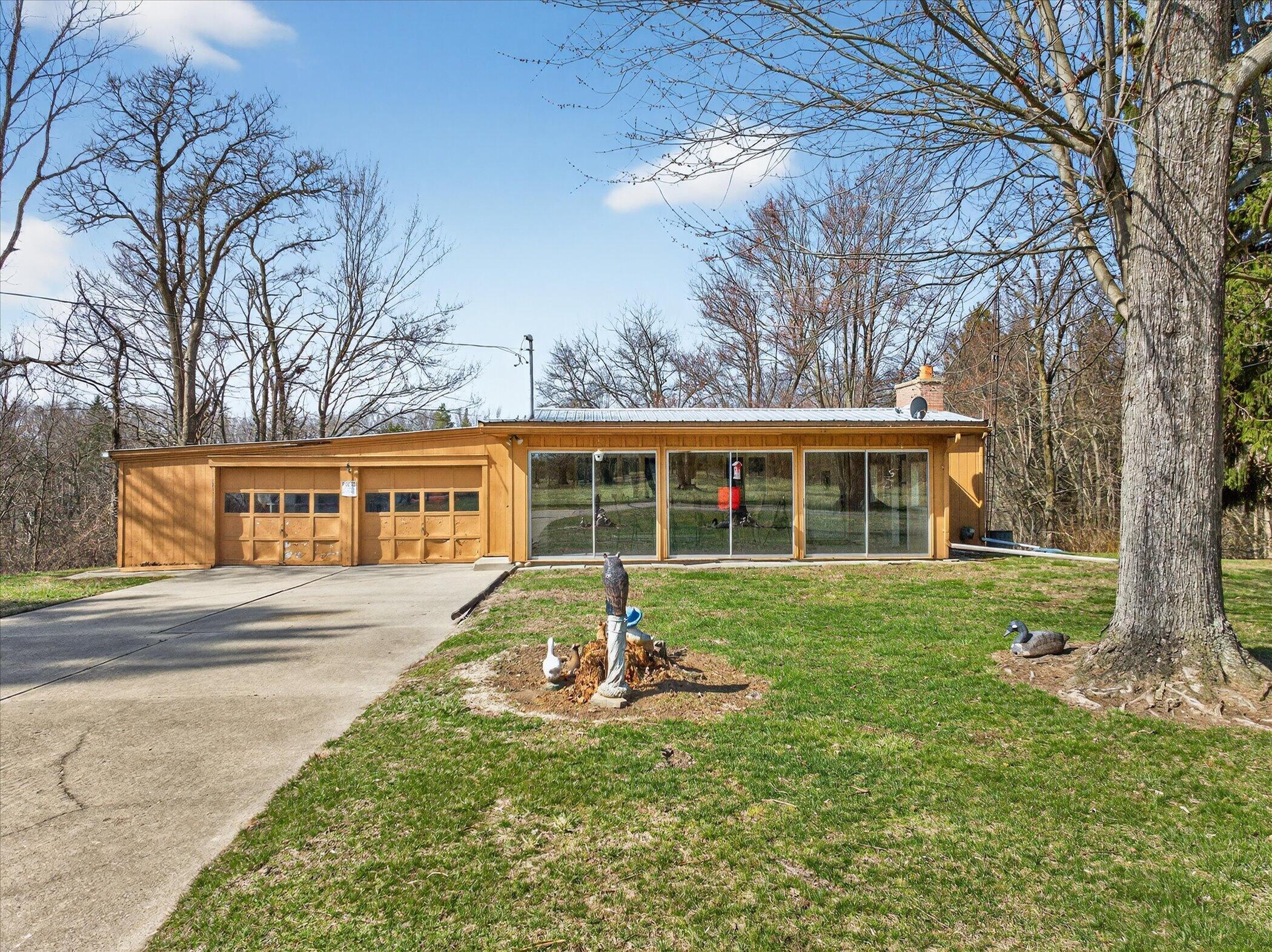 7091 Ann Arbor Road Jackson, MI 49201 - Photo 51 of 60 03-7091-Ann-Arbor-Rd-WindowStill - Copy