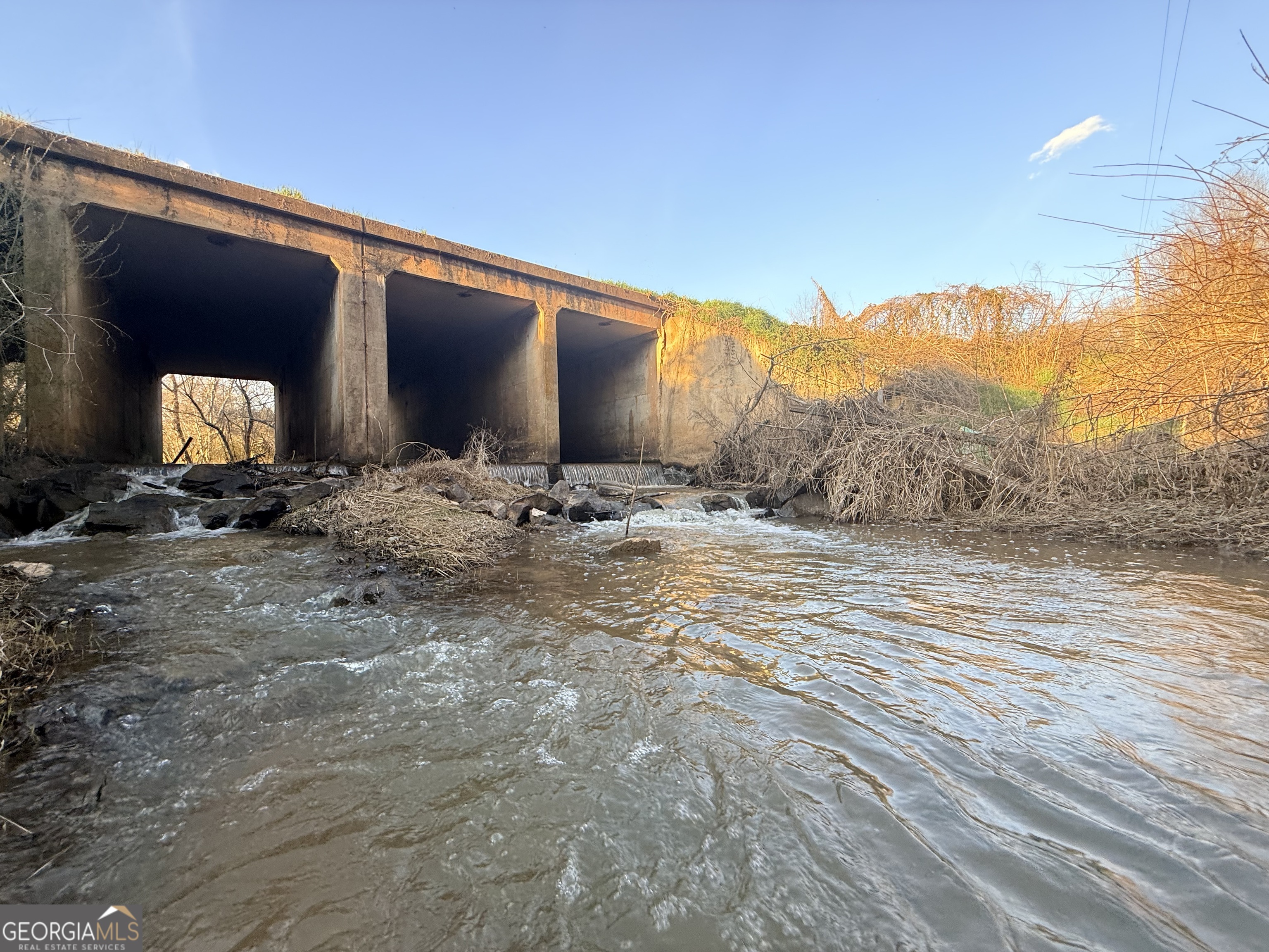 18 West L Williams Commerce, GA 30530 - Photo 23 of 30 a view of a house with a yard