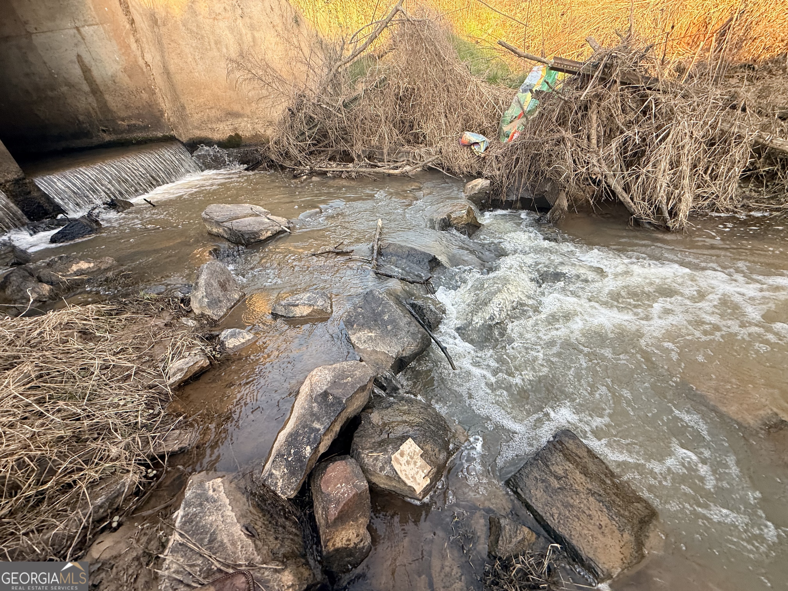 18 West L Williams Commerce, GA 30530 - Photo 26 of 30 a view of outdoor space with seating