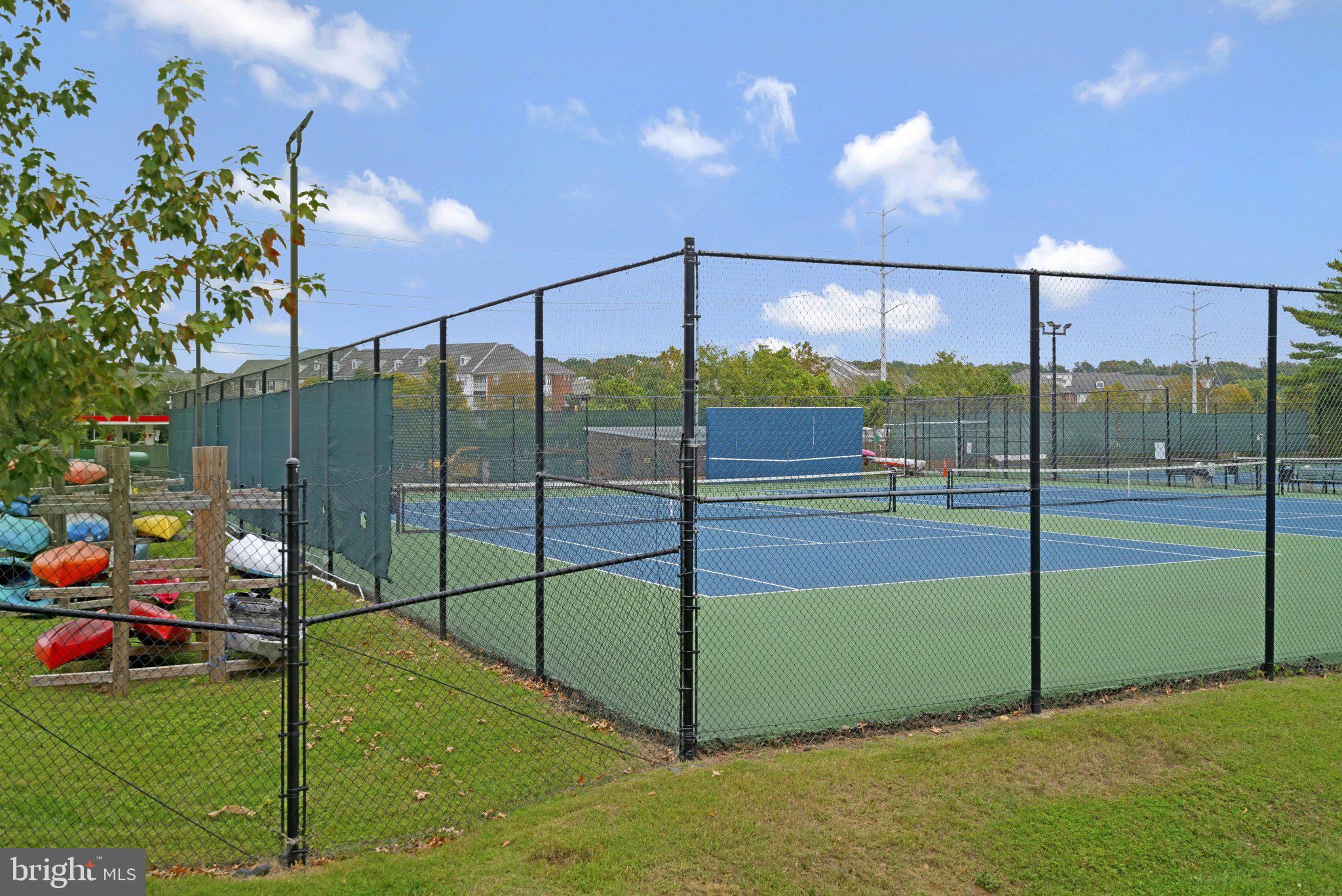 3239 Gunston Road Alexandria, VA 22302 - Photo 48 of 58 a view of a backyard