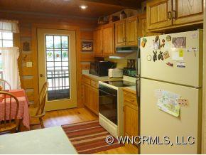 259 Garrett Cove Road Leicester, NC 28748 - Photo 18 of 24 Gallery Image 18