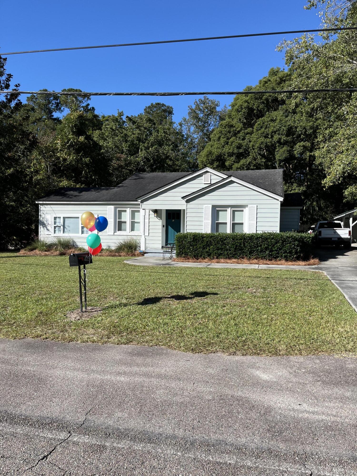 405 Ravenwood Road Walterboro, SC 29488 - Photo 1 of 16 8E459C20-4A52-4EBB-83CD-005AF9D3C1D9