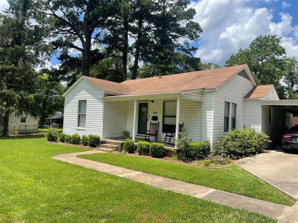 814 Spring Street Springhill, LA 71075 - Photo 2 of 12