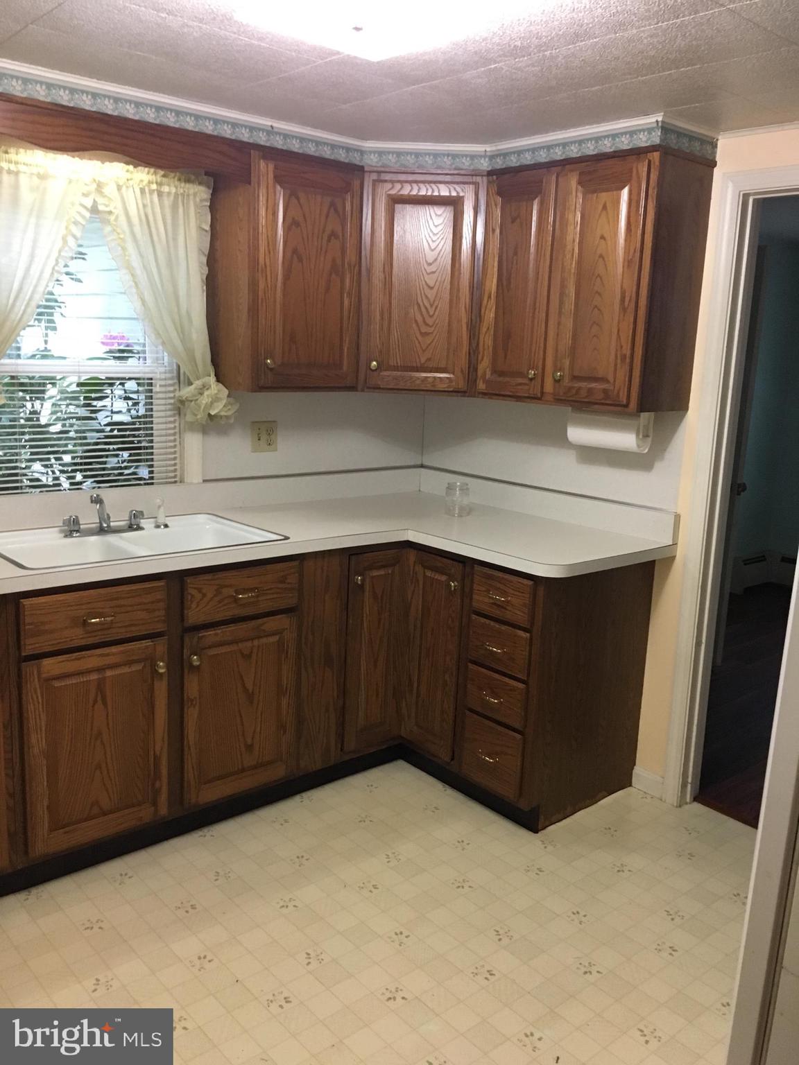 987 Laudermilch Road Palmyra, PA 17078 - Photo 13 of 23 Gallery Image 13