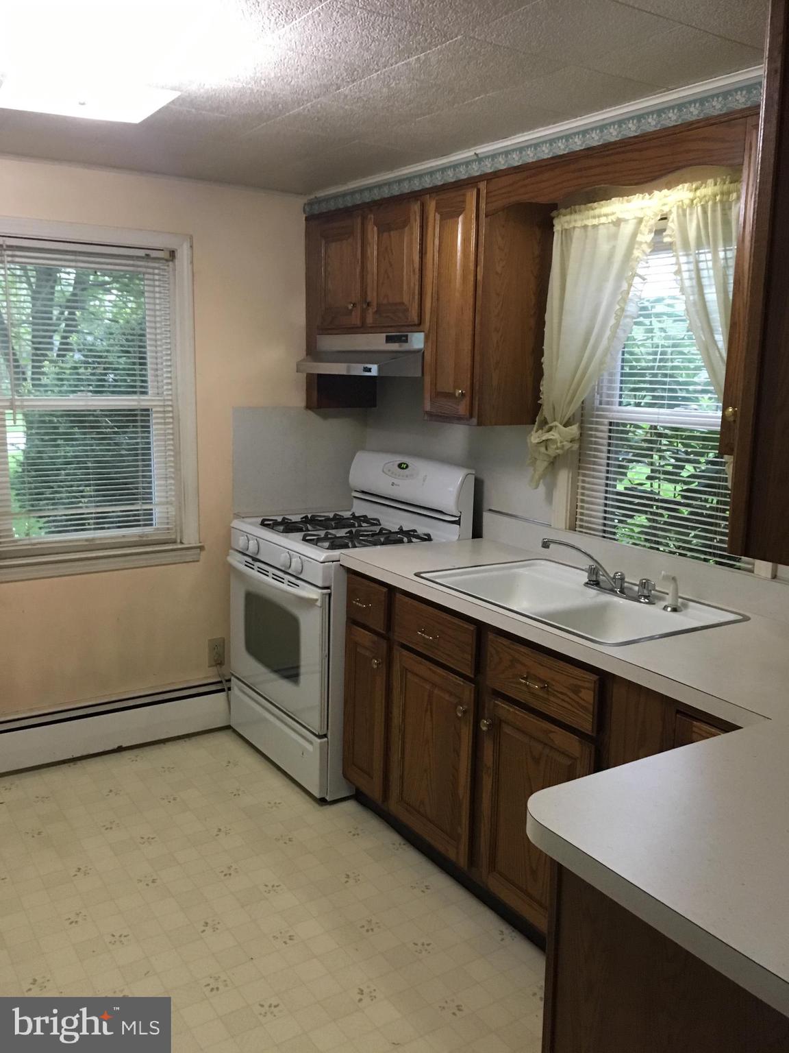 987 Laudermilch Road Palmyra, PA 17078 - Photo 14 of 23 Gallery Image 14