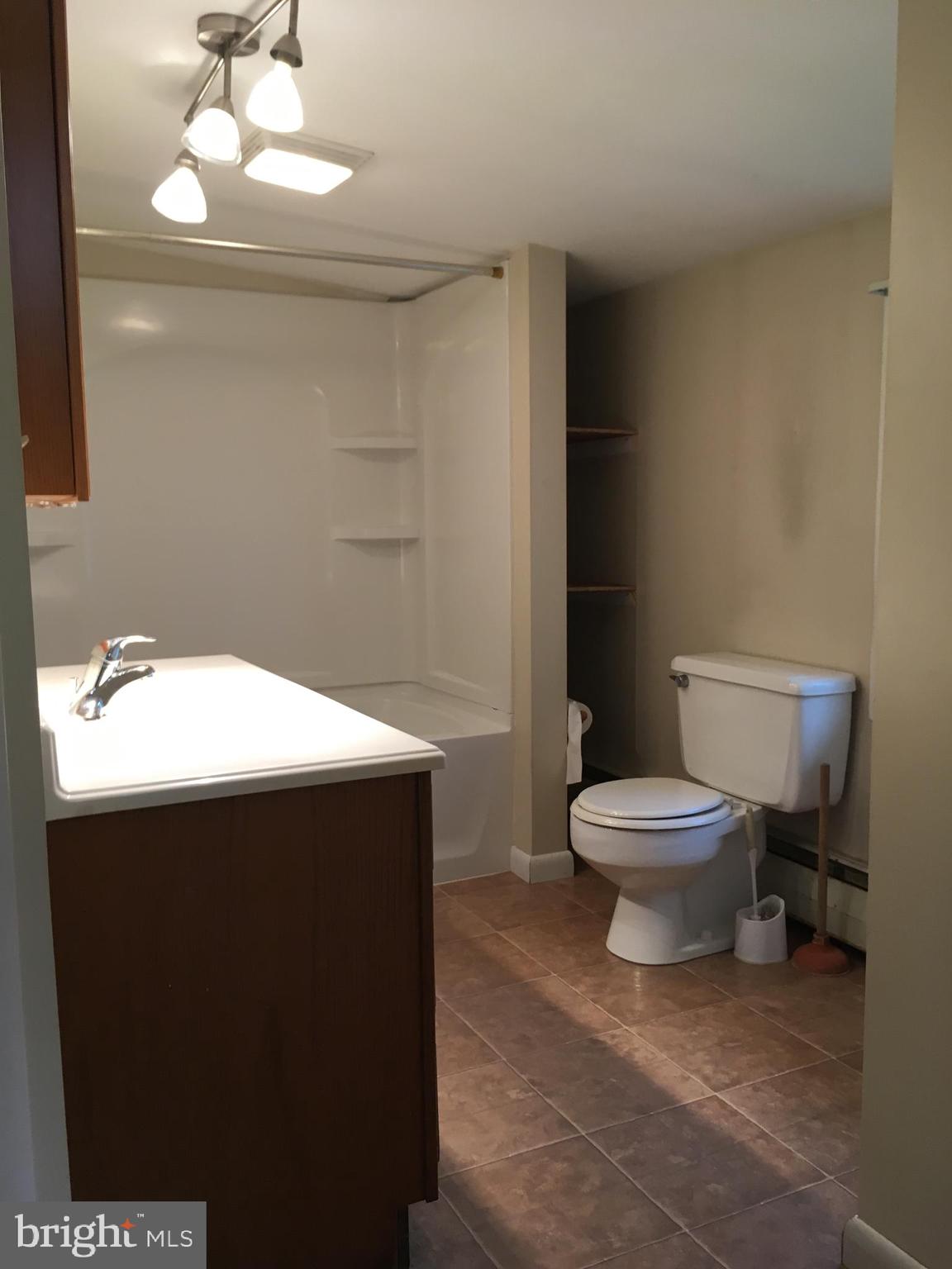 987 Laudermilch Road Palmyra, PA 17078 - Photo 16 of 23 Gallery Image 16