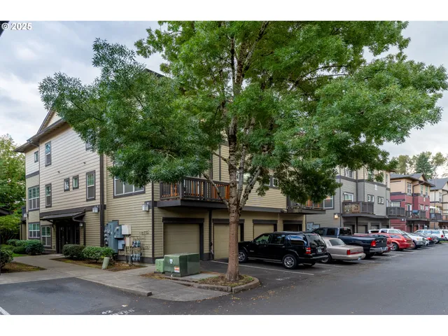 $289,900 | 22848 Southwest Forest Creek Drive, Unit 200, Sherwood, OR 97140