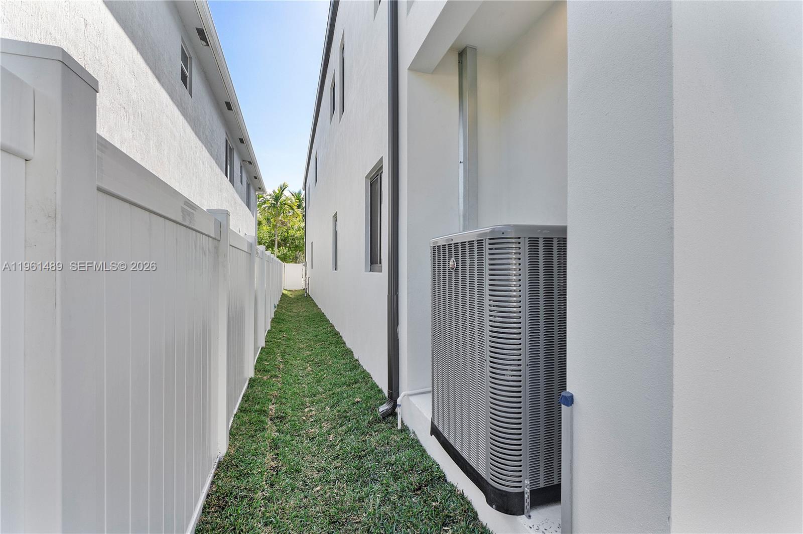 701 Southwest 17th Street Fort Lauderdale, FL 33315 - Photo 54 of 57