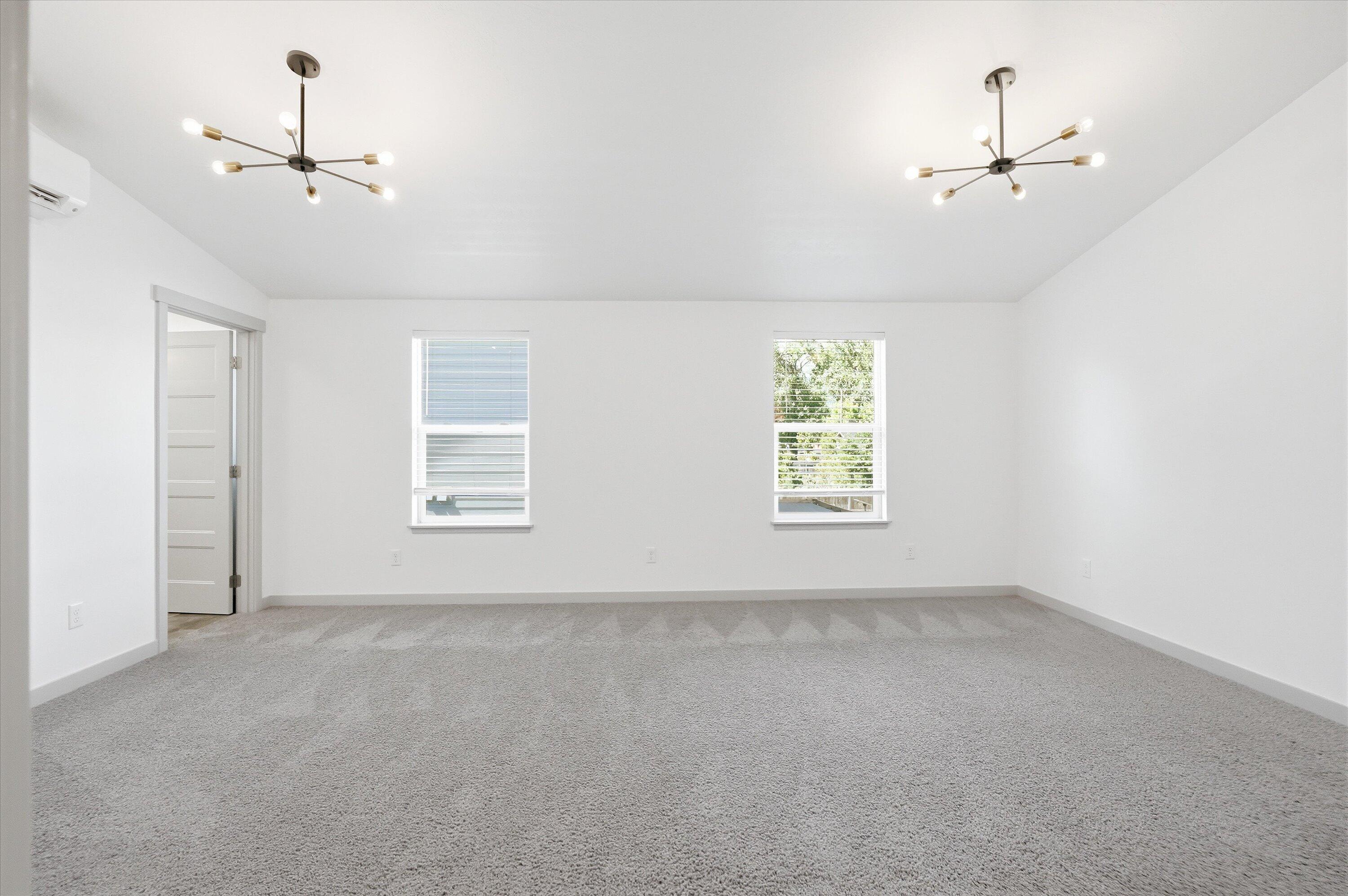 412 Azalea Court Talent, OR 97540 - Photo 26 of 38 26-412 Azalea Ct-21