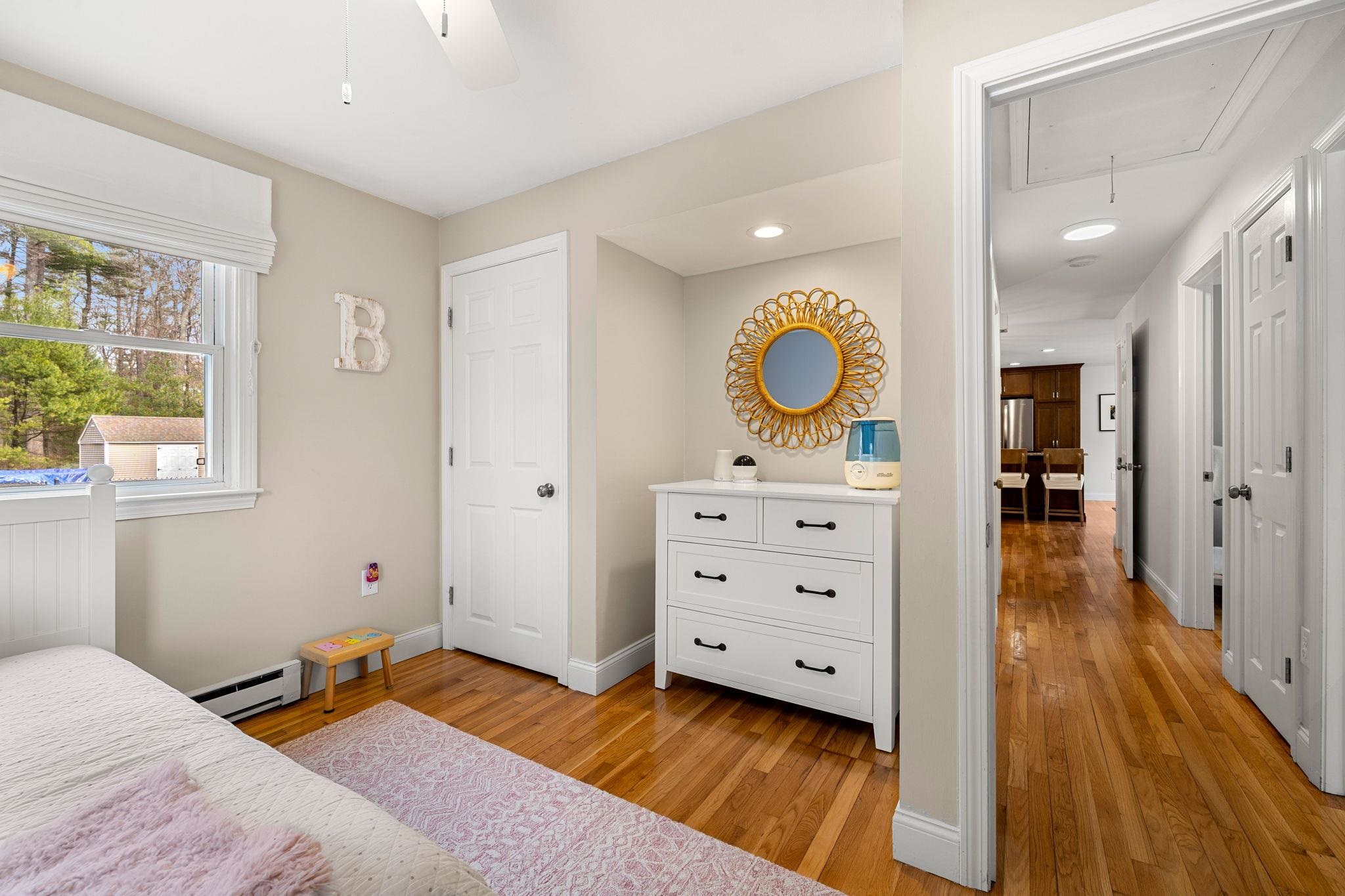 5 Falcon Drive Pelham, NH 03076 - Photo 23 of 41