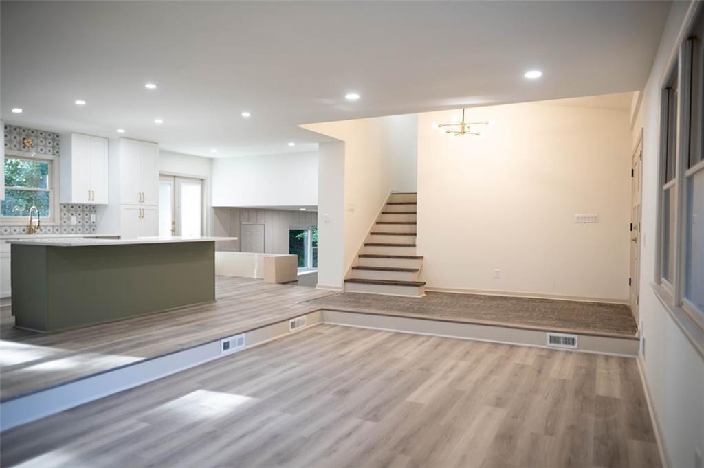 3108 Pheasant Drive Decatur, GA 30034 - Photo 5 of 60