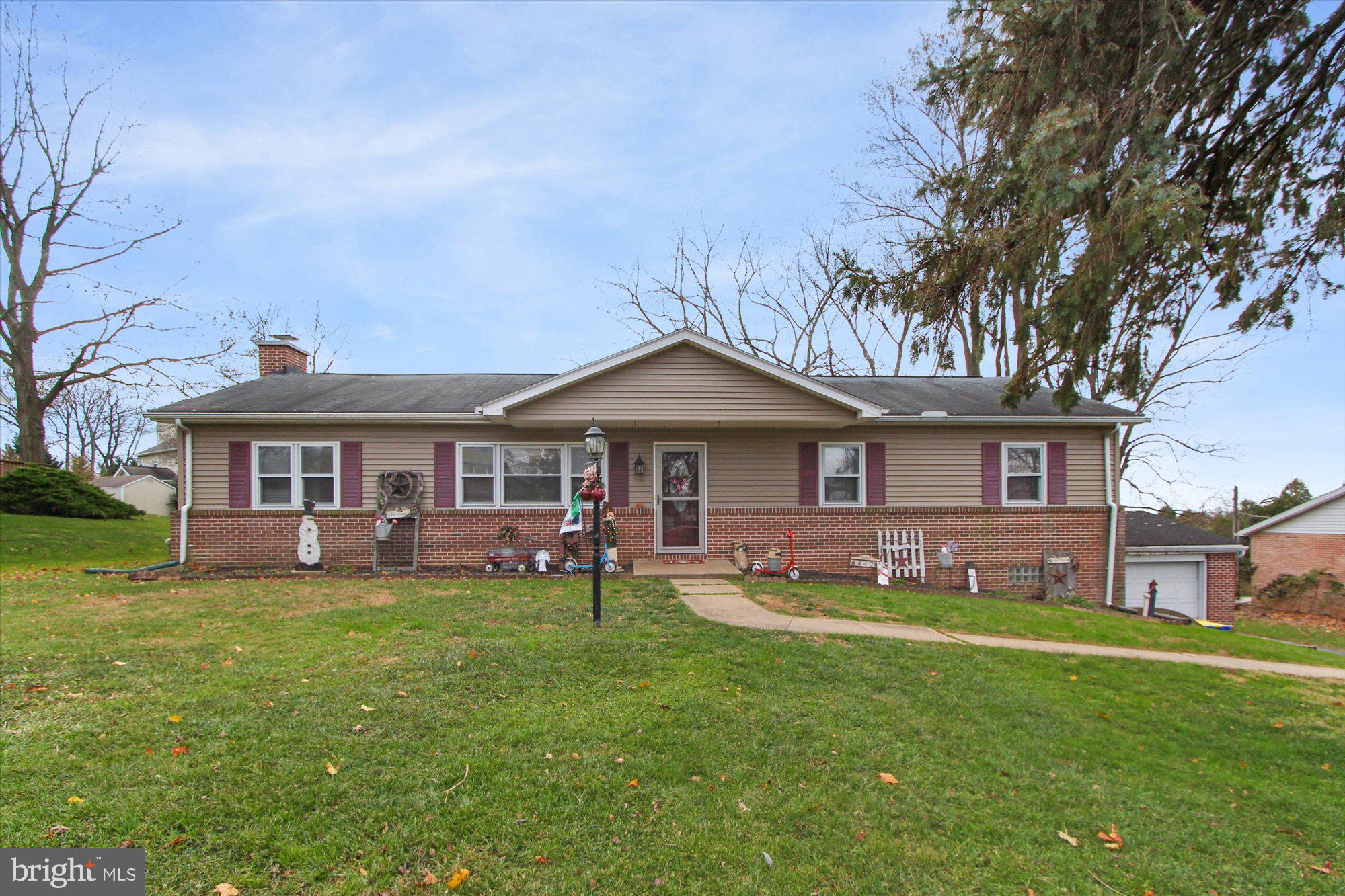 442 Ridgeford Road Dallastown, PA 17313 - Photo 1 of 26 Gallery Image 1