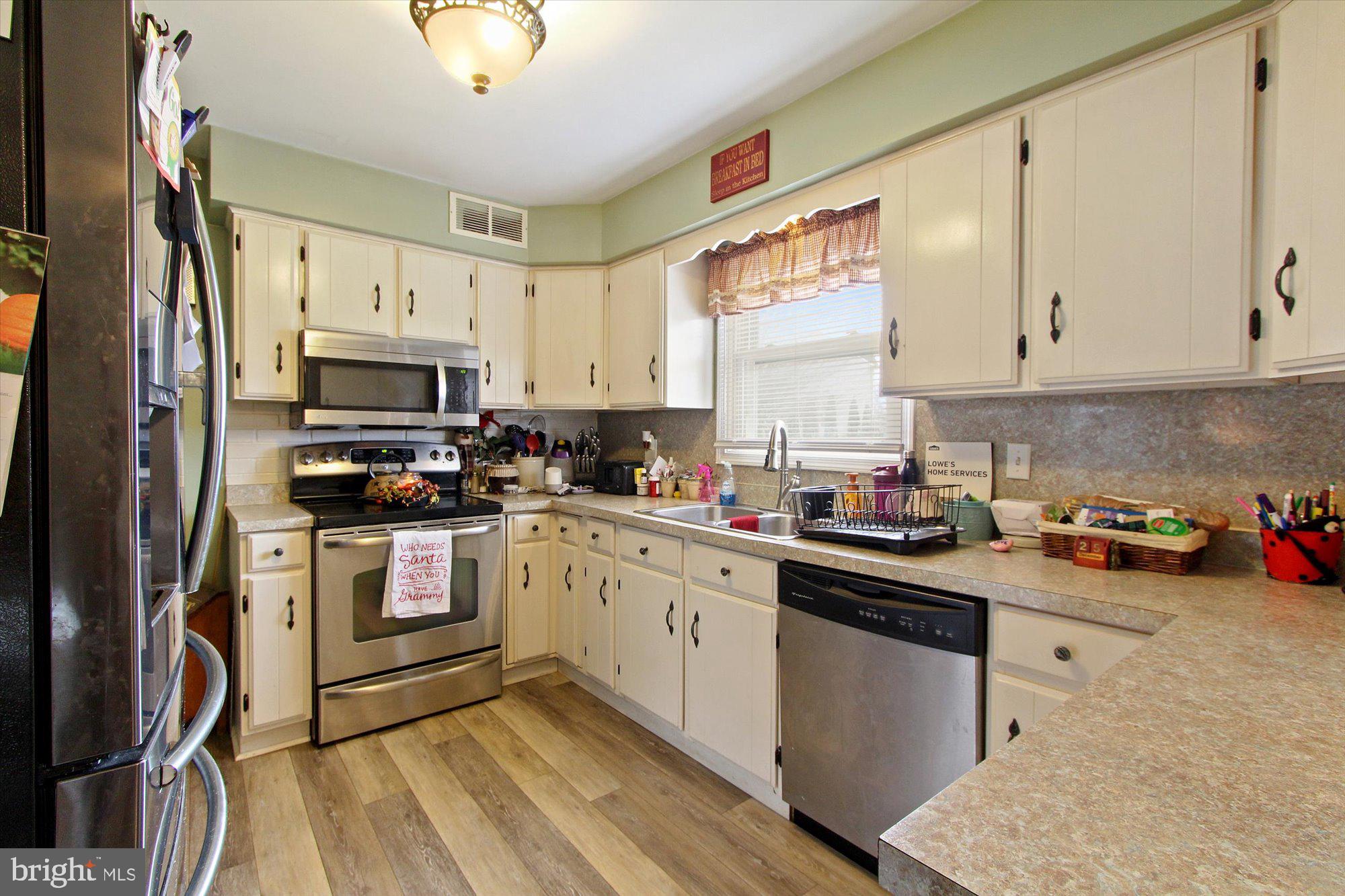 442 Ridgeford Road Dallastown, PA 17313 - Photo 8 of 26 Gallery Image 8